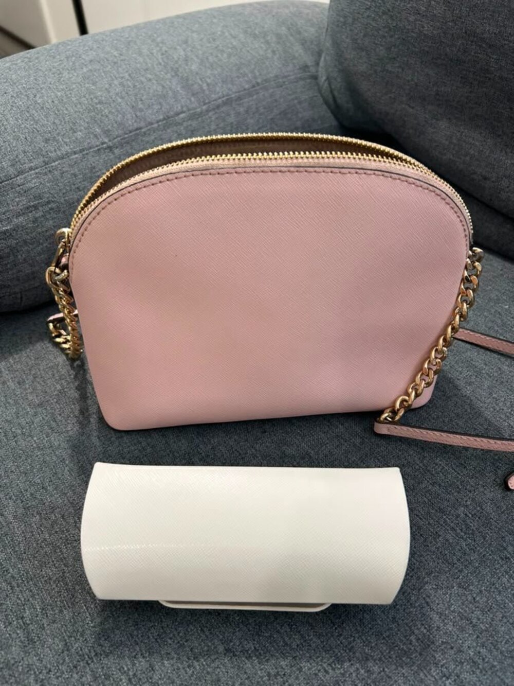 Michael Kors Pink Saffiano Dome Crossbody Bag W/ White Glasses Case Set - Picture 3 of 3